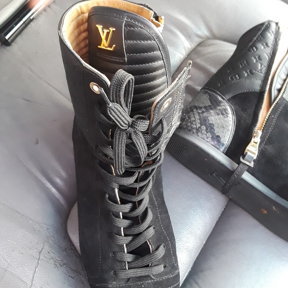 Authentic Louis Vuitton shoes - Picture 4 of 4
